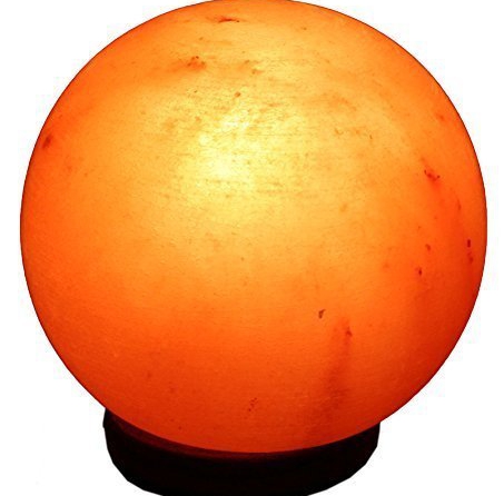 Salzkristalllampe Kugel 3-5 kg beleuchtet