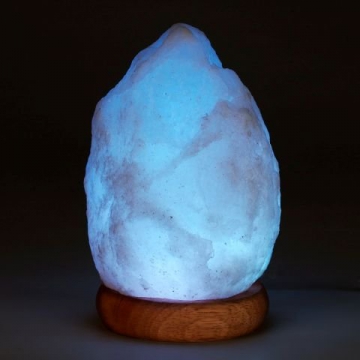 Salzkristall-Leuchte mit LED und Farbwechsel-Modus blau
